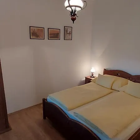 Kamillaház Poroszló