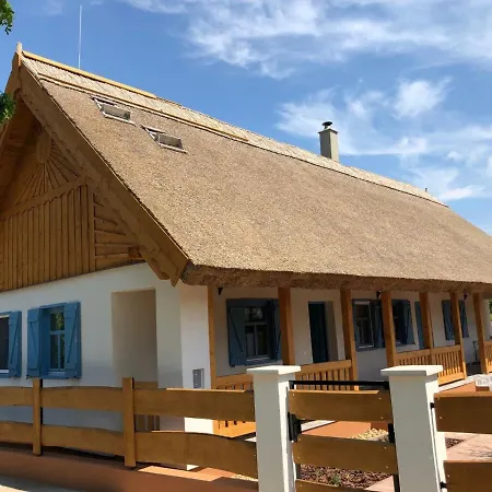 Kamillaház Poroszló
